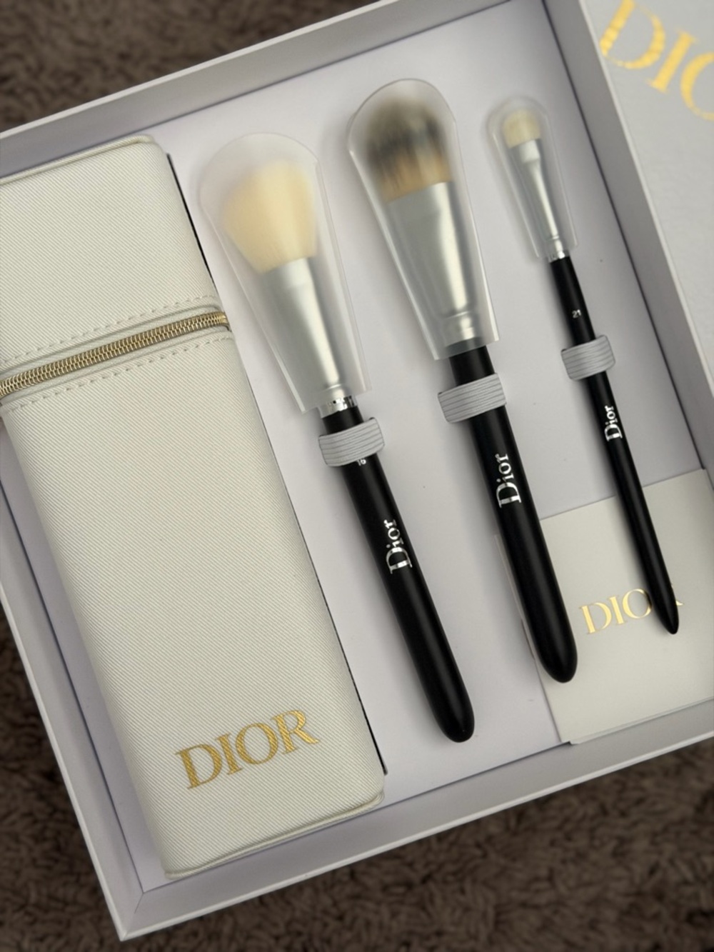 Dior Black & White Three-Piece Brush Set with Pouch - Picture 2 of 2